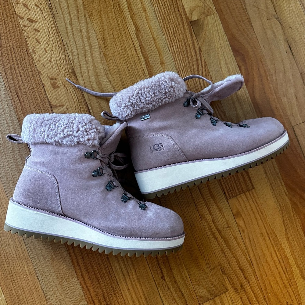 UGG BIRCH LACE-UP SHEARLING womens Boot pink crystal size 7